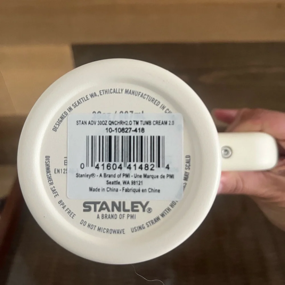 Stanley Cream Flowstate Quencher H2.0 Tumbler 30oz - Picture 6 of 7